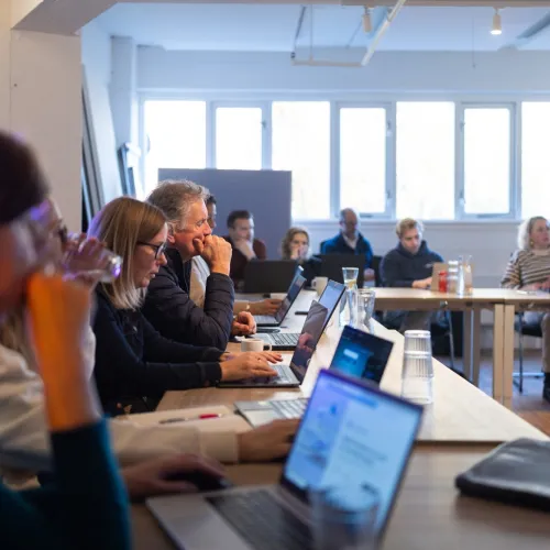 AI geletterdheid voorbij: Generatieve AI adoptie vraagt om  verandering